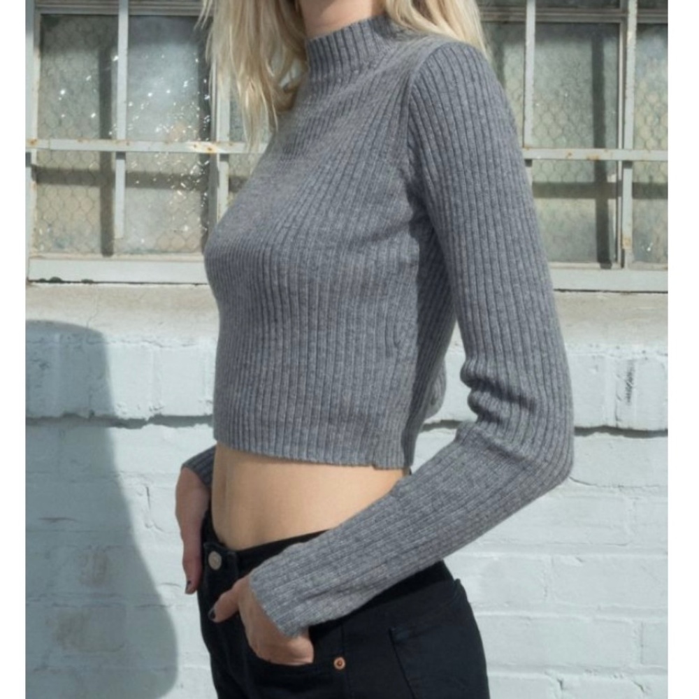 Brandy Melville grey turtleneck sweater